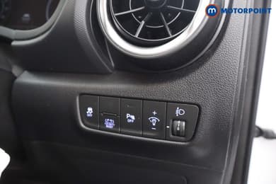 Hyundai Kona Se Connect Automatic Petrol-Electric Hybrid SUV - Stock Number (1637141) - 9th supplementary image