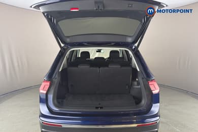 Volkswagen Tiguan Allspace Life Automatic Petrol SUV - Stock Number (1666346) - 33rd supplementary image