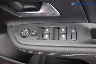 Vauxhall Mokka Ultimate Manual Petrol SUV - Stock Number (1667413) - 9th supplementary image
