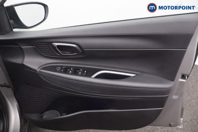 Hyundai Bayon Premium Manual Petrol SUV - Stock Number (1673740) - 9th supplementary image