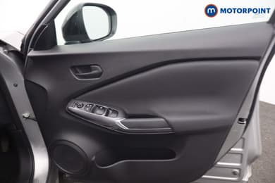 Nissan Juke Visia Manual Petrol SUV - Stock Number (1674996) - 7th supplementary image