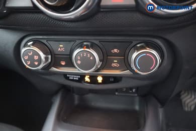 Nissan Juke Visia Manual Petrol SUV - Stock Number (1674996) - 14th supplementary image
