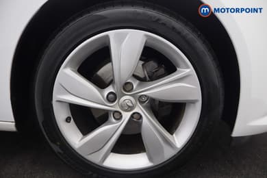 Vauxhall Insignia SRI Manual Petrol Hatchback - Stock Number (1655030) - 26th supplementary image
