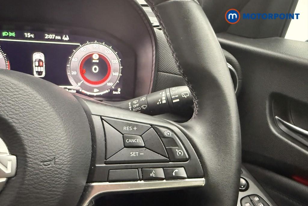 Nissan Juke N-Connecta Manual Petrol SUV - Stock Number (1655811) - 8th supplementary image