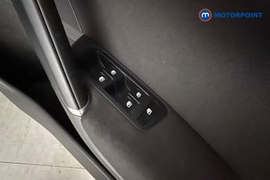 Volkswagen Golf SE Manual Petrol Hatchback - Stock Number (1664786) - 20th supplementary image