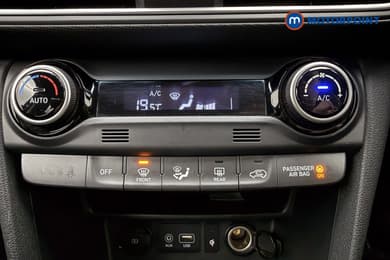 Hyundai Kona Premium Manual Petrol SUV - Stock Number (1666569) - 16th supplementary image