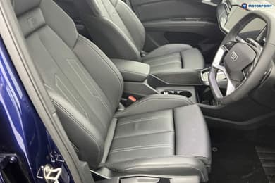 Audi Q4 Black Edition Automatic Electric SUV - Stock Number (1668905) - 5th supplementary image