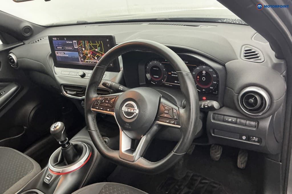 Nissan Juke N-Connecta Manual Petrol SUV - Stock Number (1671606) - 8th supplementary image