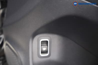 Mercedes-Benz A Class Amg Line Automatic Petrol Saloon - Stock Number (1672208) - 11th supplementary image