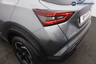 Nissan Juke N-Connecta Manual Petrol SUV - Stock Number (1672629) - 17th supplementary image
