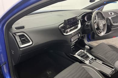 KIA Xceed Gt-Line Manual Petrol Hatchback - Stock Number (1674210) - 9th supplementary image