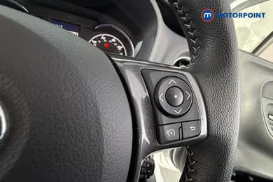 Toyota Yaris Y20 Manual Petrol Hatchback - Stock Number (1675823) - 4th supplementary image