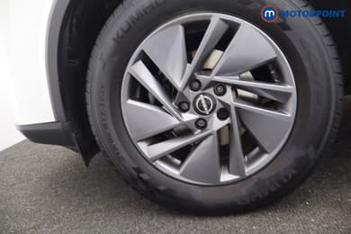 Nissan Qashqai Acenta Premium Manual Petrol SUV - Stock Number (1656004) - 24th supplementary image