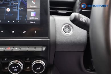 Renault Clio Evolution Manual Petrol Hatchback - Stock Number (1665134) - 13th supplementary image