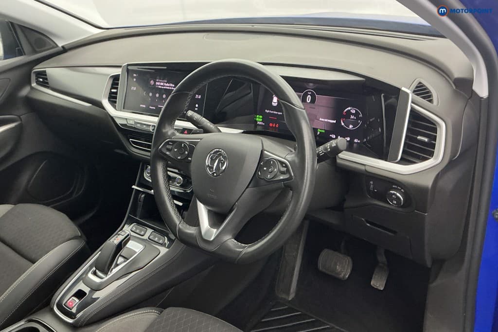 Vauxhall Grandland Elite Automatic Petrol Plug-In Hybrid SUV - Stock Number (1666886) - 8th supplementary image