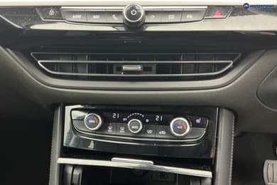 Vauxhall Grandland Elite Automatic Petrol Plug-In Hybrid SUV - Stock Number (1666886) - 17th supplementary image