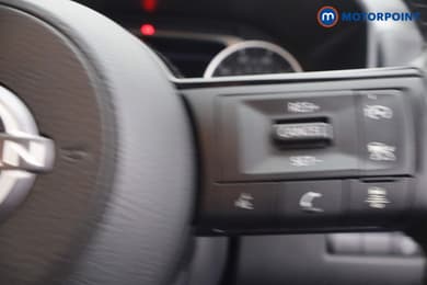 Nissan Qashqai Acenta Premium Manual Petrol SUV - Stock Number (1669130) - 13th supplementary image