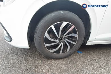 Volkswagen Polo Life Manual Petrol Hatchback - Stock Number (1669986) - 38th supplementary image