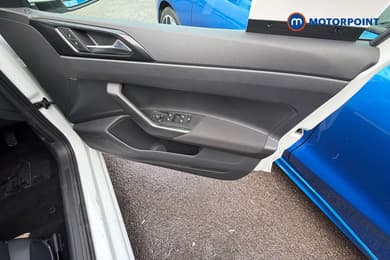 Volkswagen Polo Life Manual Petrol Hatchback - Stock Number (1669986) - 1st supplementary image