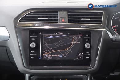 Volkswagen Tiguan Life Manual Petrol SUV - Stock Number (1670712) - 2nd supplementary image
