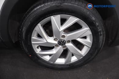 Volkswagen Tiguan Life Manual Petrol SUV - Stock Number (1670712) - 31st supplementary image