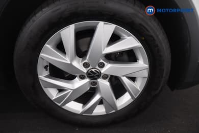 Volkswagen Tiguan Life Manual Petrol SUV - Stock Number (1670712) - 33rd supplementary image