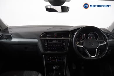 Volkswagen Tiguan Life Manual Petrol SUV - Stock Number (1670712) - 1st supplementary image