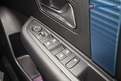Citroen C4 Shine Automatic Electric Hatchback - Stock Number (1671075) - 17th supplementary image