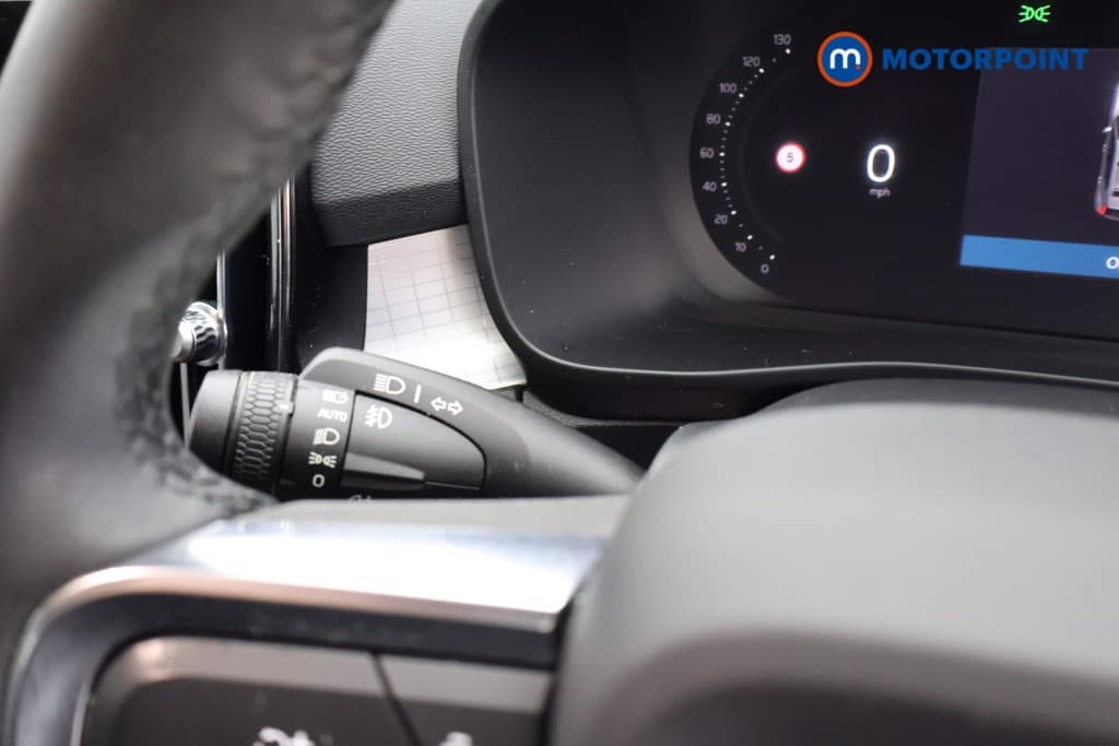 Volvo Xc40 Core Automatic Petrol SUV - Stock Number (1671209) - 8th supplementary image