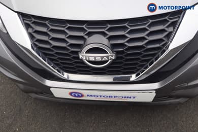 Nissan Juke N-Connecta Automatic Petrol SUV - Stock Number (1671821) - 23rd supplementary image