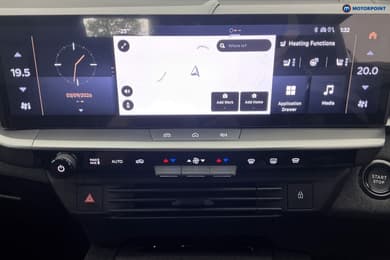 Vauxhall Grandland Ultimate Automatic Petrol SUV - Stock Number (1676019) - 2nd supplementary image