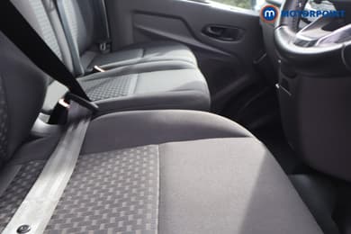 Ford Transit Limited Automatic Diesel Medium Roof Van - Stock Number (1632149) - 12th supplementary image