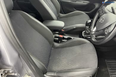 Vauxhall Corsa Elite Manual Petrol Hatchback - Stock Number (1657810) - 5th supplementary image