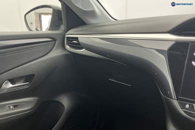 Vauxhall Corsa Elite Manual Petrol Hatchback - Stock Number (1657810) - 18th supplementary image