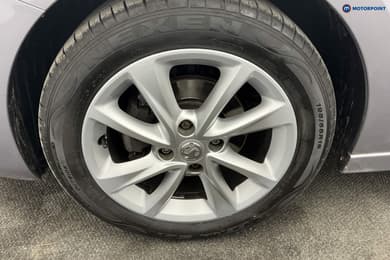 Vauxhall Corsa Elite Manual Petrol Hatchback - Stock Number (1657810) - 35th supplementary image