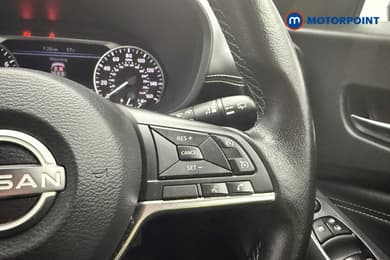 Nissan Juke N-Connecta Manual Petrol SUV - Stock Number (1667166) - 9th supplementary image