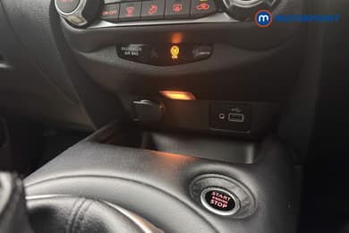 Nissan Juke N-Connecta Manual Petrol SUV - Stock Number (1667166) - 15th supplementary image