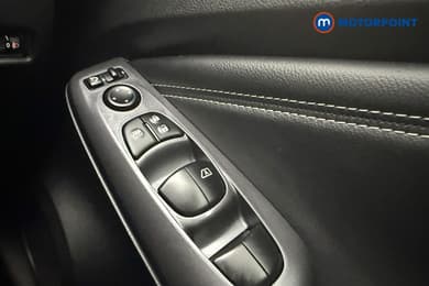 Nissan Juke N-Connecta Manual Petrol SUV - Stock Number (1667166) - 18th supplementary image