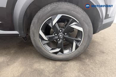 Nissan Juke N-Connecta Manual Petrol SUV - Stock Number (1667166) - 25th supplementary image