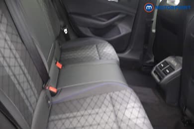 Volkswagen Passat R-Line Automatic Petrol Plug-In Hybrid Estate - Stock Number (1669389) - 7th supplementary image