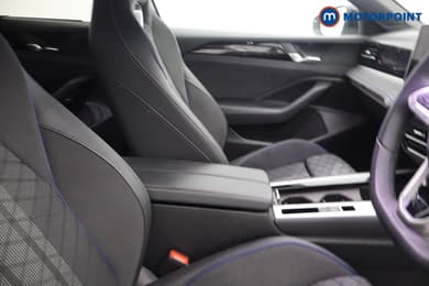 Volkswagen Passat R-Line Automatic Petrol Plug-In Hybrid Estate - Stock Number (1669389) - 14th supplementary image