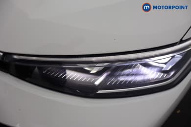 Volkswagen Passat R-Line Automatic Petrol Plug-In Hybrid Estate - Stock Number (1669389) - 26th supplementary image