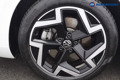 Volkswagen Passat R-Line Automatic Petrol Plug-In Hybrid Estate - Stock Number (1669389) - 29th supplementary image
