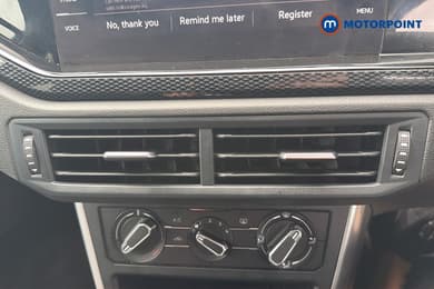 Volkswagen Polo Match Manual Petrol Hatchback - Stock Number (1670136) - 8th supplementary image
