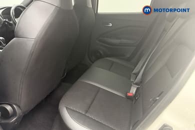 Nissan Juke N-Connecta Automatic Petrol SUV - Stock Number (1670650) - 5th supplementary image