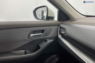 Nissan X-Trail Acenta Premium Automatic Petrol-Electric Hybrid SUV - Stock Number (1672656) - 18th supplementary image
