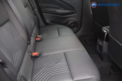 Nissan Juke Tekna Automatic Petrol SUV - Stock Number (1673865) - 7th supplementary image