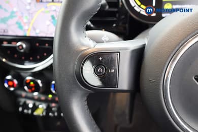Mini Hatchback Cooper S Level 1 Automatic Electric Hatchback - Stock Number (1676527) - 6th supplementary image