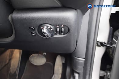 Mini Hatchback Cooper S Level 1 Automatic Electric Hatchback - Stock Number (1676527) - 17th supplementary image