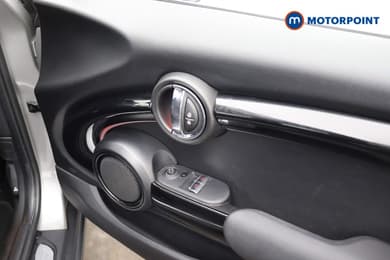 Mini Hatchback Cooper S Level 1 Automatic Electric Hatchback - Stock Number (1676527) - 19th supplementary image